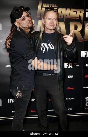 Axel One e Roman Geike (Romano) ai Metal Hammer Awards 2024 nella Uber Eats Music Hall. Berlino, 31.08.2024 Foto Stock