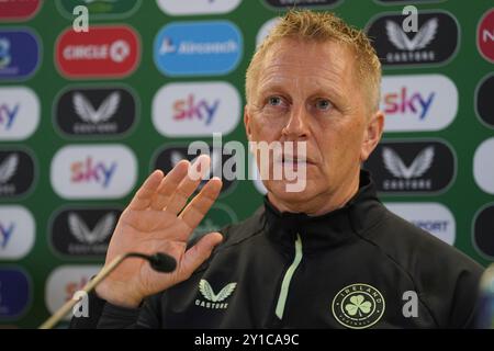 L'allenatore della Repubblica d'Irlanda Heimir Hallgrimsson durante una conferenza stampa all'Aviva Stadium di Dublino. Data foto: Venerdì 6 settembre 2024. Foto Stock