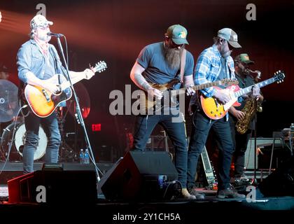 GAINESVILLE, FLORIDA, STATI UNITI. 05 SETTEMBRE 2024. Due volte vincitore del Grammy Award Zach Williams che si esibisce dal vivo. Credito: Bill Ragan/Alamy Live News Foto Stock