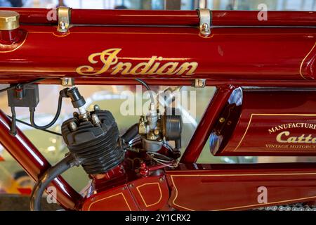 Dettaglio di una replica personalizzata di una moto indiana del 1912 nel Museo dell'Automobile di Termas de Rio Hondo, Argentina. Foto Stock