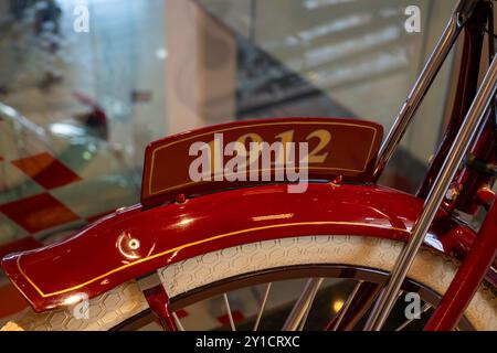 Dettaglio di una replica personalizzata di una moto indiana del 1912 nel Museo dell'Automobile di Termas de Rio Hondo, Argentina. Foto Stock