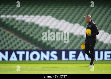 L'allenatore della Repubblica d'Irlanda Heimir Hallgrimsson durante una sessione di allenamento all'Aviva Stadium di Dublino. Data foto: Venerdì 6 settembre 2024. Foto Stock