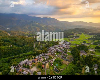 Magome, Giappone nella valle di Kiso durante l'estate lungo il Nakasendo Trail. Foto Stock