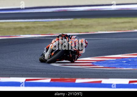 #12 Maverick Vinales (Spagna-Aprilia Racing) durante il Gran Premio Red Bull di San Marino e della Riviera di Rimini prove libere NÂ 1 MotoGP venerdì, Gran Premio Red Bull di San Marino e della Riviera di Rimini al Misano World Circuit Marco Simoncelli di Misano Adriatico il 6 settembre 2024 a Misano, Italia. Durante le prove libere del Gran Premio Red Bull di San Marino e della Riviera di Rimini, Campionato del mondo MotoGP a Misano Adriatico, Italia, 06 settembre 2024 Foto Stock