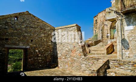 Villaggio fantasma di Rabatana, Tursi, Matera, Basilicata, Italia Foto Stock