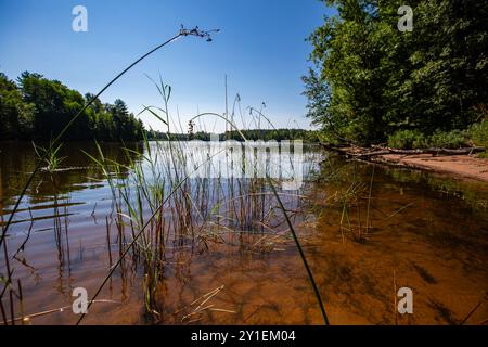 Lago Nokomis a Tomahawk, Wisconsin in estate, orizzontale Foto Stock