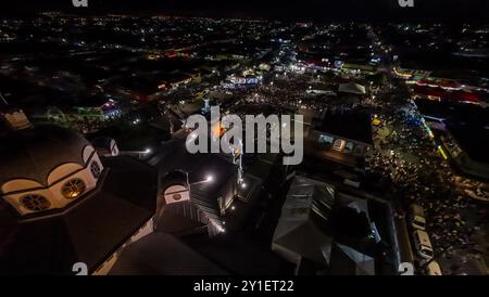 Veduta aerea del pellegrinaggio alla vergine nella Cattedrale della Basilica di nostra Signora degli Angeli in Costa Rica il 1° agosto Foto Stock