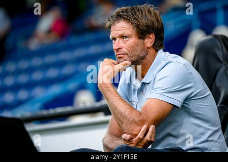 Doetinchem, Nederland. 6 settembre 2024. DOETINCHEM, 06-09-2024, Stadium De Vijverberg, olandese Keuken Kampioen Divisie Football, stagione 2024/2025, partita tra De Graafschap e FC Eindhoven. Jan Vreman allenatore de Graafschap crediti: Pro Shots/Alamy Live News Foto Stock