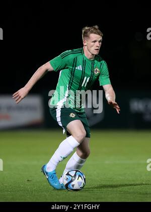 Terry Devlin dell'Irlanda del Nord durante la partita di qualificazione al Campionato europeo di calcio U21 al Ballymena Showgrounds, nella contea di Antrim. Data foto: Venerdì 6 settembre 2024. Foto Stock