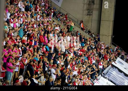 Wigan, Regno Unito. 6 settembre 2024. Super League Rugby: Wigan Warriors vs Hull KR al Brick Stadium. Tifosi Hull KR a Wigan Away. Credito James Giblin/Alamy Live News. Foto Stock