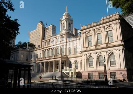 New York, Stati Uniti. 5 settembre 2024. Il municipio di New York si trova nel centro di Manhattan, New York. Credito: SOPA Images Limited/Alamy Live News Foto Stock
