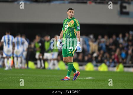 BUENOS AIRES, ARGENTINA - 05 SETTEMBRE: Portiere dell'Argentina Emiliano Martínez durante la partita di qualificazione ai Mondiali di calcio 2026 tra Argentina e Foto Stock