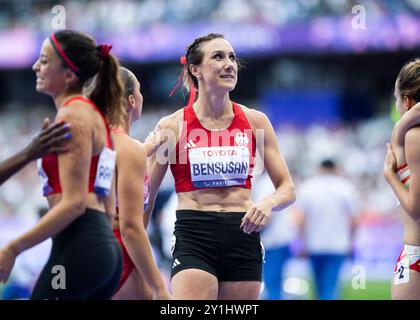 PARIGI, FRANCIA - 06 SETTEMBRE: La germania Irmgard Bensusan dopo 100m Sprint classe T64 sorrisi finali dei Giochi Paralimpici estivi di Parigi 2024 allo Stade de France il 6 settembre 2024 a Parigi, Francia. (Foto di Mika Volkmann/DBS) credito: Mika Volkmann/Alamy Live News Foto Stock