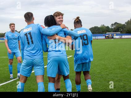 Brentwood, Inghilterra, Regno Unito. 7 settembre 2024. Il Brentwood Town affronterà una partita impegnativa giocata in casa contro un Witham Town in fa Trophy. La recente buona forma di Witham Town potrebbe renderla una gara difficile. Promette di essere un appuntamento entusiasmante con entrambe le squadre che puntano a progredire nella competizione.ma Brentwood Town vince 3-2 crediti: Richard Lincoln/Alamy Live News Foto Stock