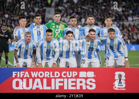 Buenos Aires, Argentina - 5 settembre 2024. In alto da sinistra a destra: Lisandro Martínez, Cristian Romero, Emiliano Martínez, Nicolás González, Nicolás Foto Stock