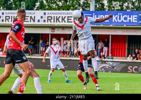 Groesbeek, Paesi Bassi. 7 settembre 2024. GROESBEEK, 07-09-2024, Sportpark Zuid, Betnation Divisie. Dutch Tweede Divisie, stagione calcistica 2024/2025. Giocatore AFC Gevero Markiet durante il match de Treffers - AFC. Crediti: Pro Shots/Alamy Live News Foto Stock