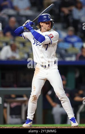 3 settembre 2024: L'interbase dei Kansas City Royals Bobby Witt Jr. (7) batte contro i Cleveland Guardians al Kauffman Stadium di Kansas City, Missouri. David Smith/CSM Foto Stock