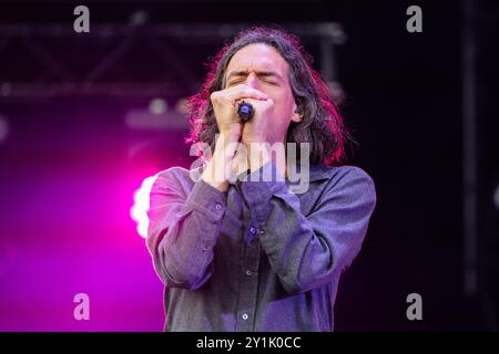 Gary Lightbody di Snow Patrol si esibisce alla BBC radio 2 nel Park 2024 a Preston. Crediti: Craig Hawkhead/Alamy Live News Foto Stock