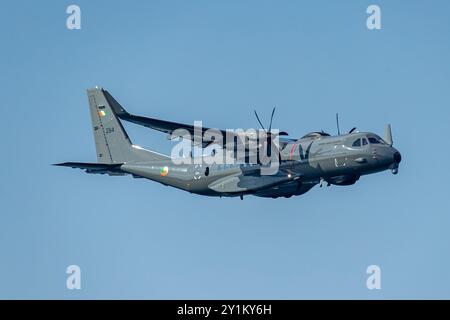 Portrush, Regno Unito. 7 settembre 2024. 07/09/2024 Portrush Portrush Airshow 2024 Pilatus PC-12 è un versatile velivolo turboelica monomotore utilizzato per il trasporto, la sorveglianza e le missioni di evacuazione medica all'interno dell'Irish Air Corps. Nota per la sua lunga portata, l'affidabilità e la capacità di operare da basse piste di atterraggio. Crediti: Bonzo/Alamy Live News Foto Stock