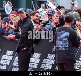 Toronto, Canada. 7 settembre 2024. Celebrità sul Red carpet al Toronto International Film Festival per la proiezione del Gala del film "Eden" ROY THOMSON HALL THEATER 7 settembre 2024 credito: Sharon Dobson/Alamy Live News Foto Stock