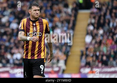 Bradford, Regno Unito. 7 settembre 2024. Valley Parade, Bradford, Inghilterra, 7 settembre 2024: Andy Cook (9 Bradford City) durante la partita EFL Sky Bet League Two tra Bradford City e Carlisle United a Valley Parade a Bradford, Inghilterra, il 7 settembre 2024. (Sean Chandler/SPP) credito: Foto SPP Sport Press. /Alamy Live News Foto Stock