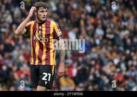 Bradford, Regno Unito. 7 settembre 2024. Valley Parade, Bradford, Inghilterra, 7 settembre 2024: Olly Sanderson (21 Bradford City) durante la partita EFL Sky Bet League Two tra Bradford City e Carlisle United a Valley Parade a Bradford, Inghilterra, il 7 settembre 2024. (Sean Chandler/SPP) credito: Foto SPP Sport Press. /Alamy Live News Foto Stock