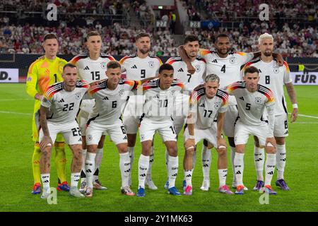 Die deutsche Fussball Nationalmannschaft, Startelf, hintere Reihe von Links: Torwart Marc-Andre ter STEGEN GER, Nico SCHLOTTERBECK GER, Niclas FUELLKRUG FüllkrugGER, Kai HAVERTZ GER, Jonathan TAH GER e Robert ANDRICH GER. Vordere Reihe von Links: David RAUM GER, Joshua KIMMICH GER, Jamal MUSIALA GER Florian WIRTZ GER, Pascal GROSS GER Fussball Nations League Deutschland GER - Ungarn HUN 5-0 am 07.09.2024 a Duesseldorf Füllkrug Foto Stock