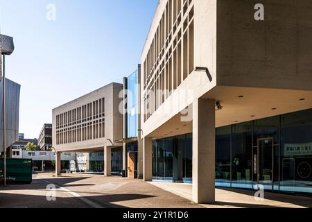 Seminario 106 dell'Università di Colonia nel quartiere Lindenthal, architetto Paul Boehm, Colonia, Germania. Seminargebaeude 106 der Universi Foto Stock