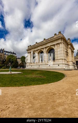 Parigi, Francia - 12 aprile 2023: Palais Galliera, museo della moda e della storia della moda a Parigi, Francia. È stata fondata nel 1977. Foto Stock