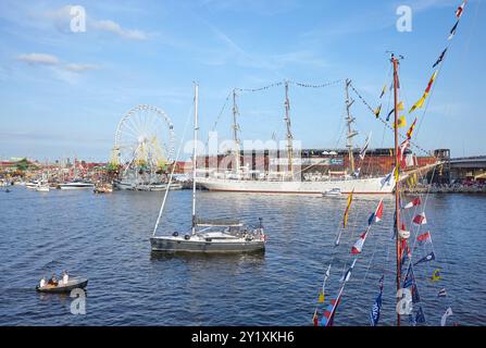 SZCZECIN, POLONIA - 3 AGOSTO 2024: La finale delle Tall Ships Races 2024 a Lasztownia Island a Szczecin. Foto Stock