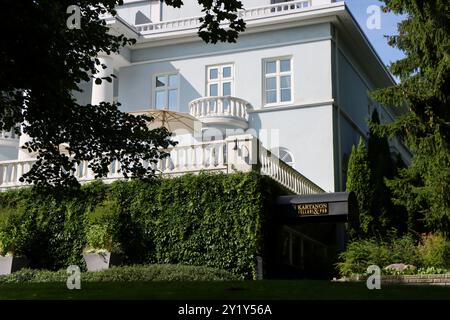 La vecchia casa padronale dell'hotel Haikko Manor nel sud della Finlandia vicino a Porvoo. Foto Stock