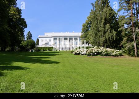 La vecchia casa padronale dell'hotel Haikko Manor nel sud della Finlandia vicino a Porvoo. Foto Stock