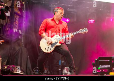 Preston, Inghilterra, 8 settembre 2024. Manic Street Preachers suona il Main Stage alla BBC radio 2 nel parco di Preston. Crediti: Izzy Clayton/Alamy Live News Foto Stock