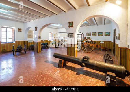 Museo militare di Minorca, vecchia caserma di Cala Corb, piazza centrale di es Castell, costruita dagli inglesi nel 1771, Minorca, isole baleari, Spagna. Foto Stock