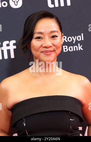 Stephanie Hsu agli arrivi per LA prima di ROBOT SELVAGGI al Toronto International Film Festival (TIFF) 2024, Roy Thomson Hall, Toronto, l'8 settembre, 2024. foto di: JA/Everett Collection Foto Stock