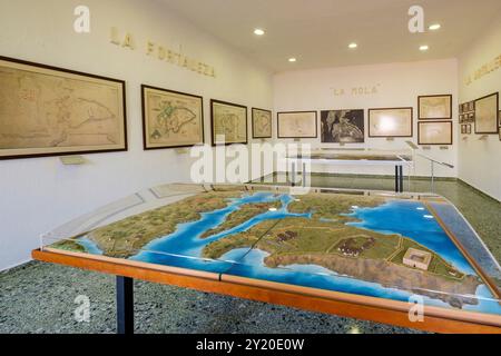 Museo militare di Minorca, vecchia caserma di Cala Corb, piazza centrale di es Castell, costruita dagli inglesi nel 1771, Minorca, isole baleari, Spagna. Foto Stock