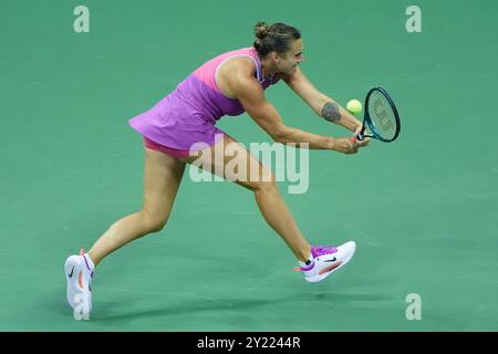 Flushing, Queens, New York, Stati Uniti. 7 settembre 2024. Aryna Sabalenka ha battuto in finale Jessica Pegula (USA) 7-5, 7-5, agli US Open giocando al Billie Jean King National Tennis Center di Flushing, Queens, NY. © Grace Schultz/CSM/Alamy Live News Foto Stock