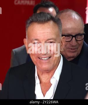 Toronto, Canada. 8 settembre 2024. Bruce Springsteen partecipa alla prima di "Road Diary: Bruce Springsteen and the e Street Band" durante il Toronto International Film Festival 2024 alla Roy Thomson Hall l'8 settembre 2024 a Toronto, Ontario. Foto: PICJER/imageSPACE credito: Imagespace/Alamy Live News Foto Stock