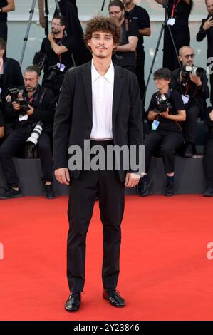 Filippo Scotti bei der Preisverleihung der Biennale di Venezia 2024 / 81. Internationale Filmfestspiele von Venedig in Palazzo del Cinema. Venedig, 07.09.2024 Foto Stock