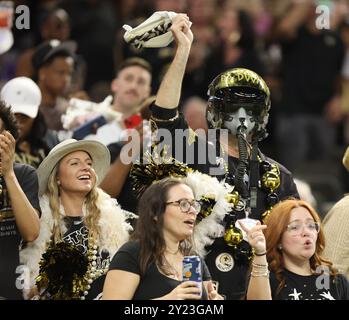 New Orleans, Stati Uniti. 8 settembre 2024. Durante una gara della National Football League al Caesars Superdome di Sundday, l'8 settembre 2024 a New Orleans, Louisiana. (Foto di Peter G. Forest/Sipa USA) credito: SIPA USA/Alamy Live News Foto Stock