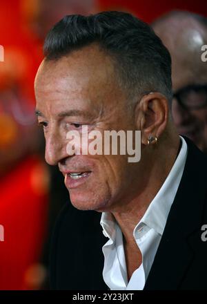 Toronto, Canada. 8 settembre 2024. Bruce Springsteen partecipa alla prima mondiale di "Road Diary: Bruce Springsteen and the e Street Band" alla Roy Thomson Hall durante il Toronto International Film Festival a Toronto, Canada, domenica 8 settembre 2024. Foto di Chris Chew/UPI credito: UPI/Alamy Live News Foto Stock