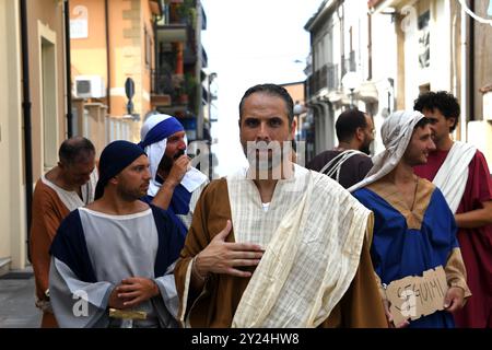 Palmi Reggio Calabria 25 ago 2024 - Varia di Palmi, figuranti Foto Stock