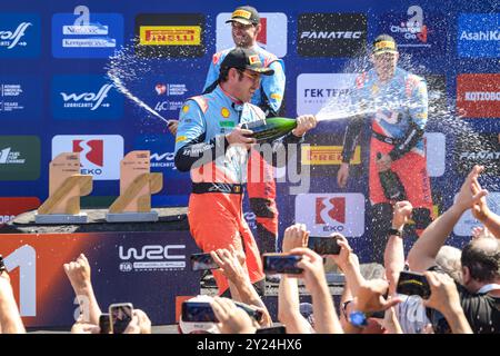 , Che celebra il Podium Power Stage, durante il FIA World Rally Championship WRC Eko Acropolis Rally Grecia 2024 08 Sept Lamia, Grecia Foto Stock