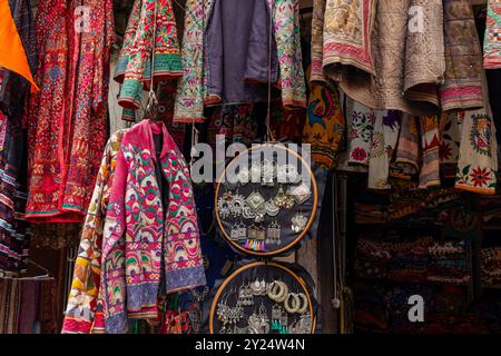 Artigianato in vendita nel Rajasthan Foto Stock