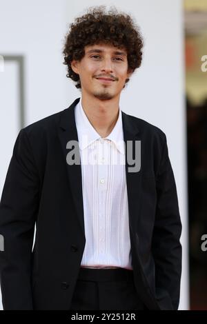 Italia, Lido di Venezia, 07 settembre 2024: Filippo Scotti partecipa alla cerimonia di chiusura del Red carpet durante la 81° Mostra Internazionale d'Arte cinematografica di Venezia Foto Stock