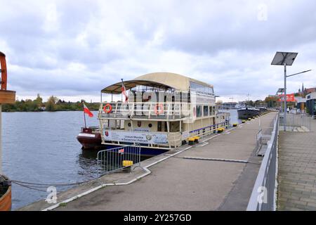 Ottobre 28 2023 - Stettino, Szczecin in Polonia: Il porto della città in autunno Foto Stock