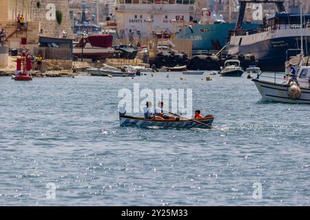 VALLETTA, MALTA - 8 SETTEMBRE 2024, l'evento nazionale maltese di regata della giornata della Vittoria 2024 Foto Stock