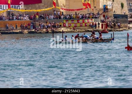 VALLETTA, MALTA - 8 SETTEMBRE 2024, l'evento nazionale maltese di regata della giornata della Vittoria 2024 Foto Stock