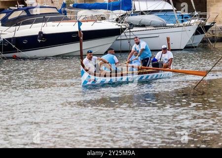 VALLETTA, MALTA - 8 SETTEMBRE 2024, l'evento nazionale maltese di regata della giornata della Vittoria 2024 Foto Stock