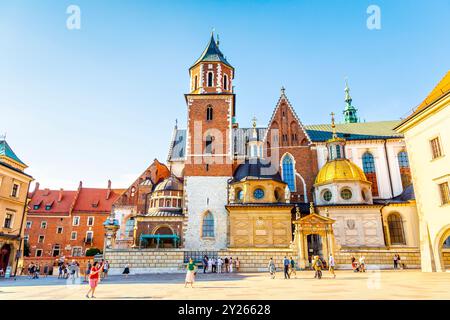 Esterno della cattedrale di Wawel sul colle di Wawel, Cracovia in Polonia Foto Stock